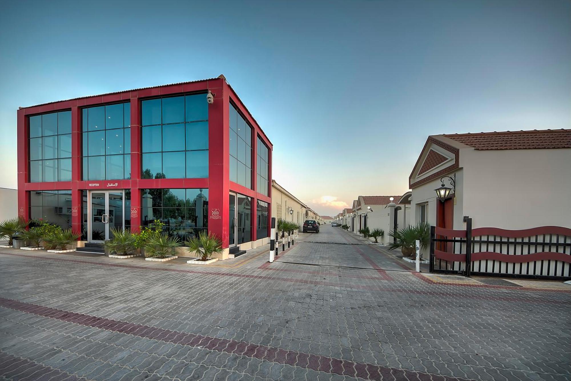 Royal Residence Hotel Apartments Umm al-Quwain Exterior photo